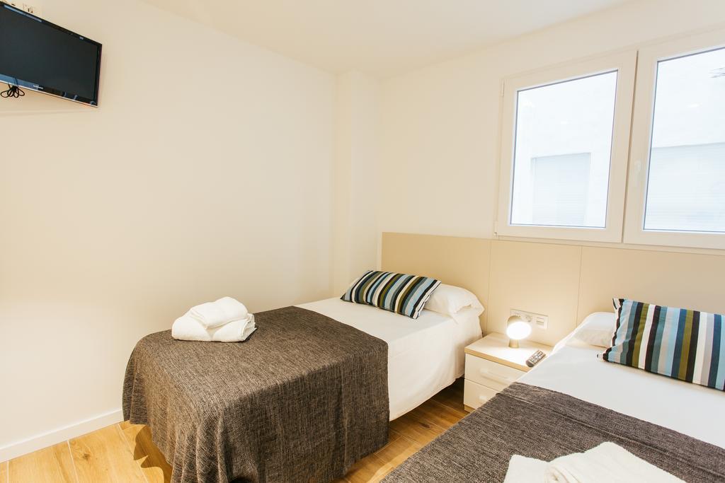 The Lucky Flats - Liorna Apartment Alicante Bagian luar foto