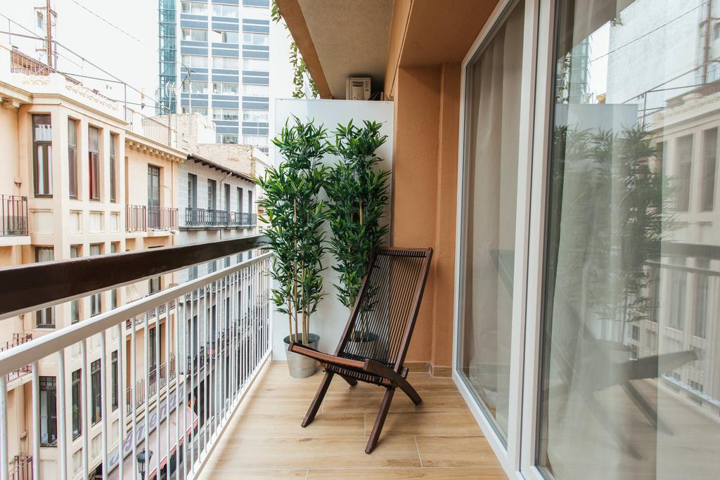 The Lucky Flats - Liorna Apartment Alicante Bagian luar foto