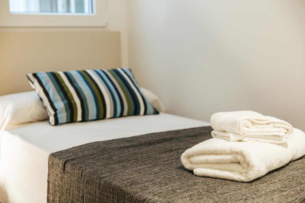 The Lucky Flats - Liorna Apartment Alicante Bagian luar foto